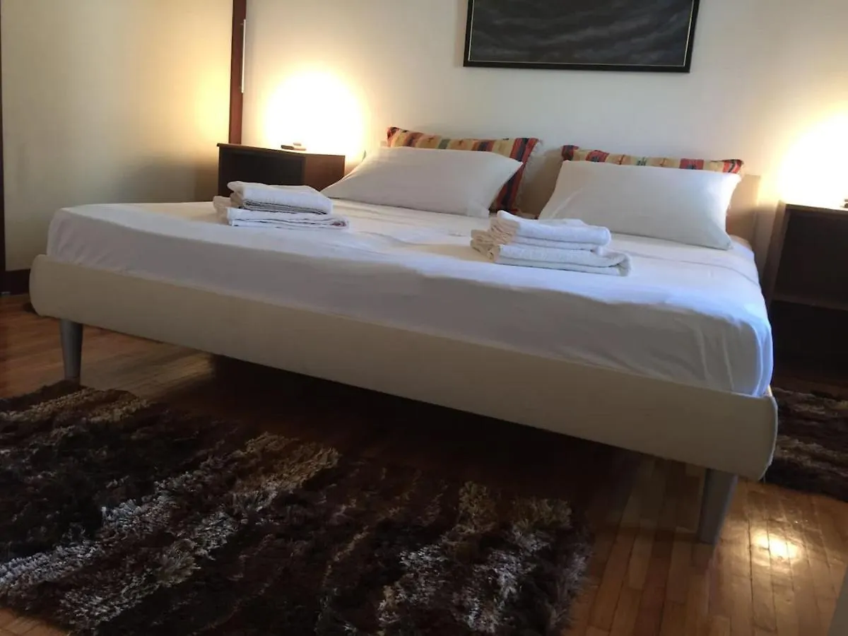 Domic ,Two Bedrooms Whit Large Terrace Njivice Apartment